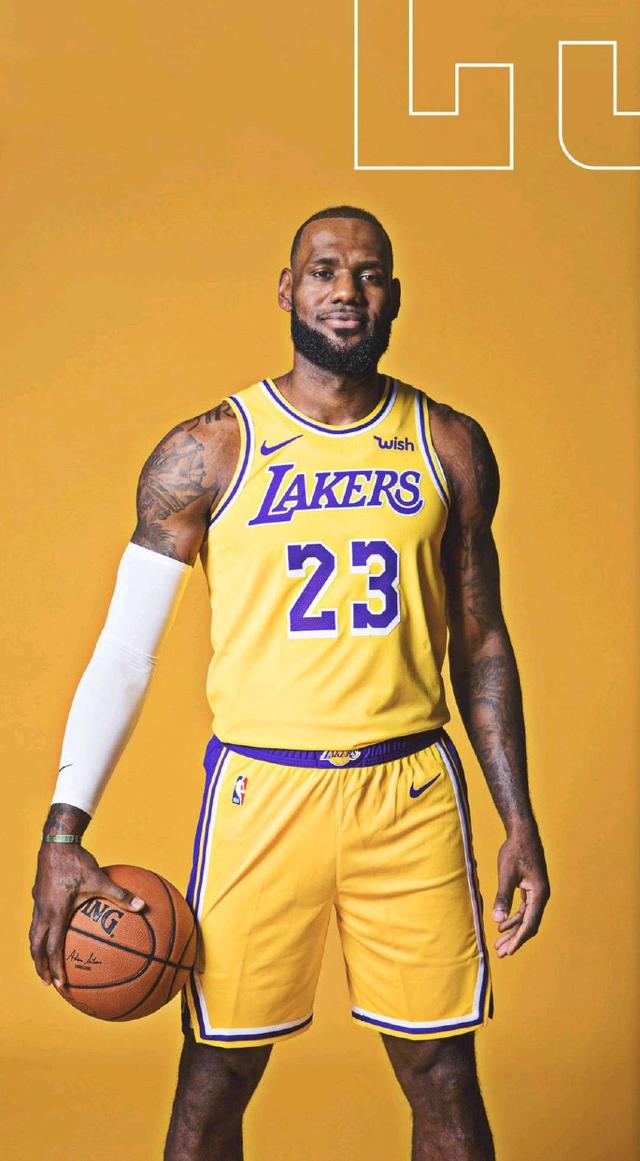 范佩西建议斯洛特重拾“冠军心”，蓝军高层要理解马雷斯卡的起伏