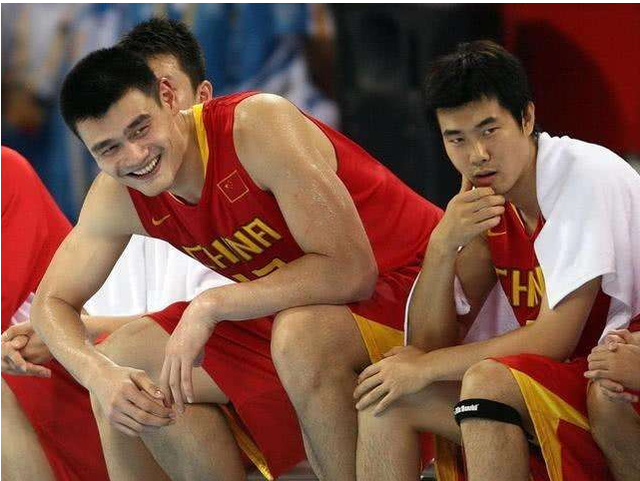 为什么现实中有很多门将踢球能踢到40岁以上，成熟期会比较漫长？