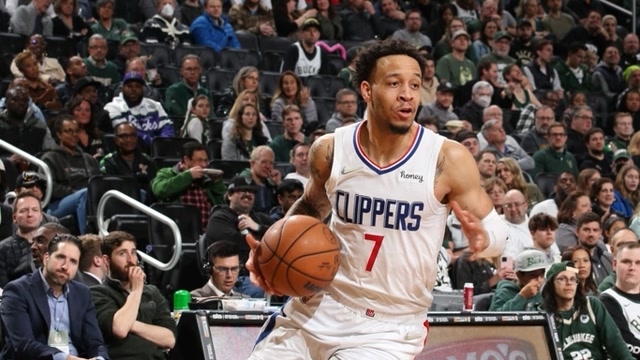 官方：伯恩利中场阿隆-拉姆塞租借加盟莱斯特城，租期一个赛季