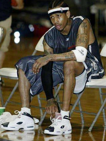 东契奇这招怎么防啊，太费膝盖了