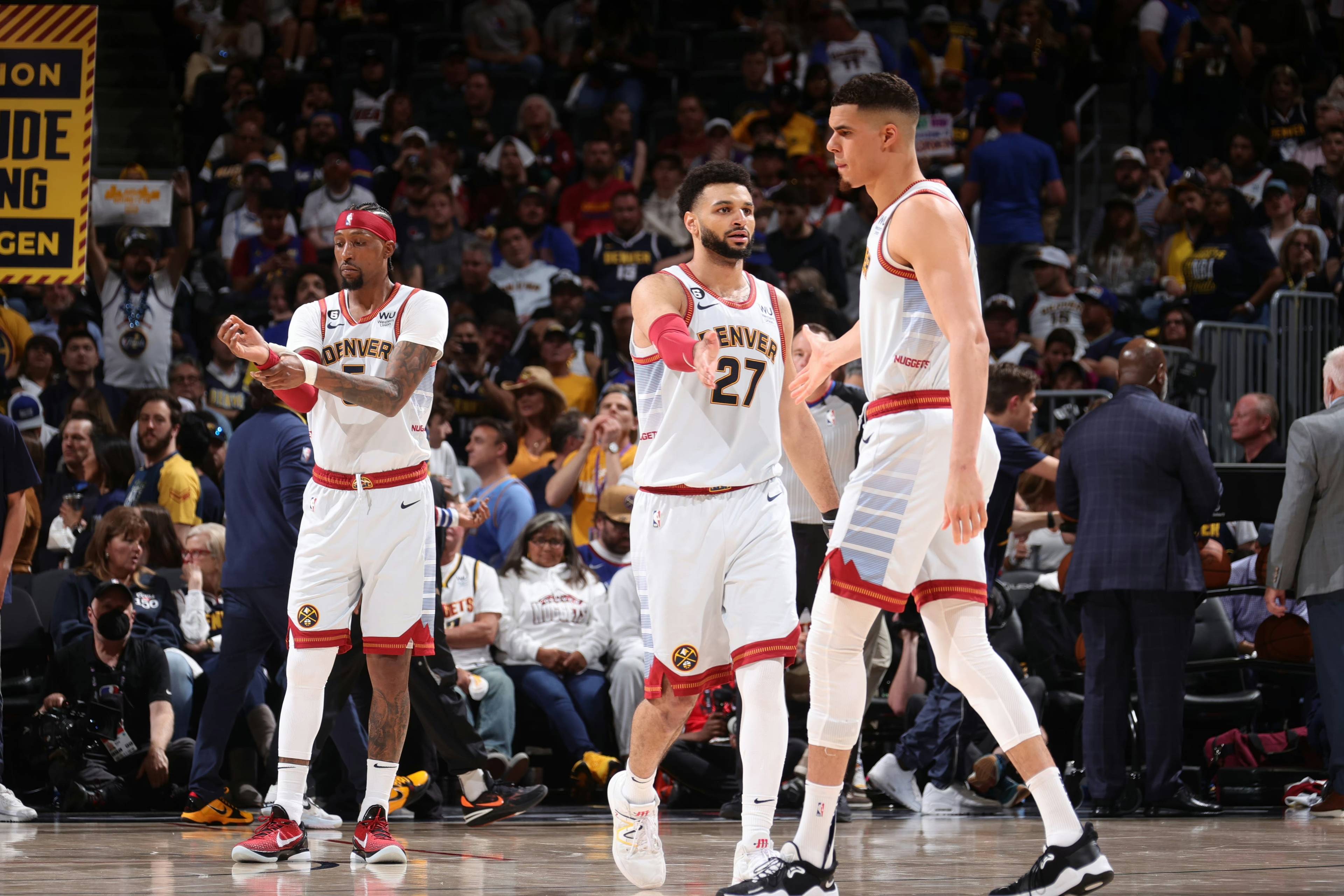 官宣了! 王维中披上台钢雄鹰62号战袍：感谢球团的肯定