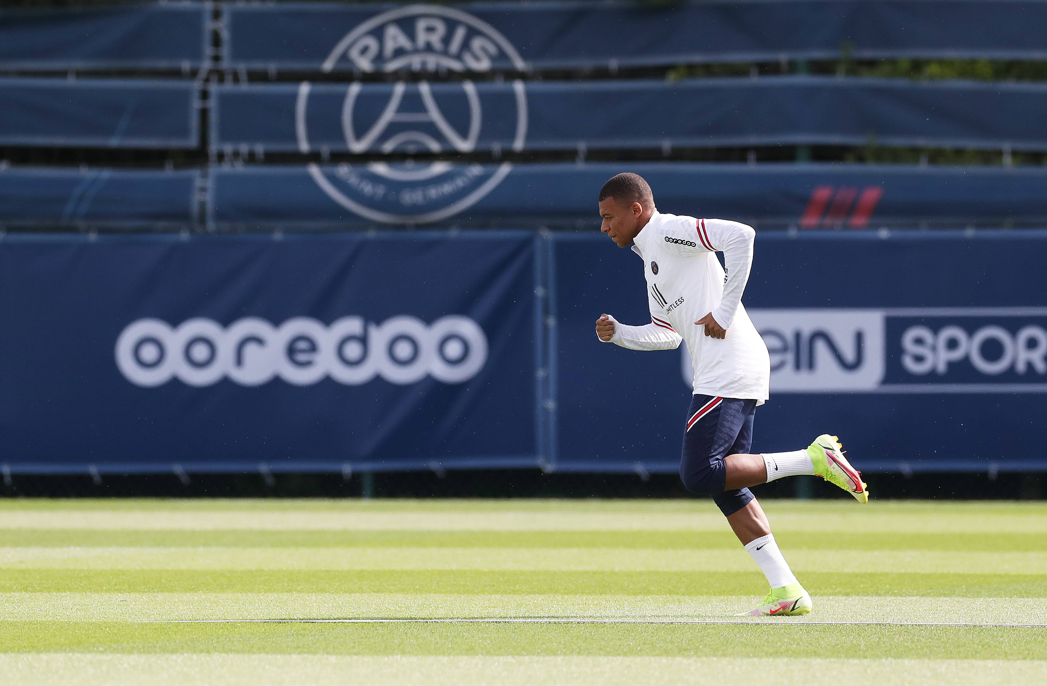 [法甲]舒尔茨双响 里昂客胜摩纳哥