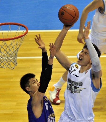 战胜阿森纳后，热刺社媒发文：又一座奖杯到手