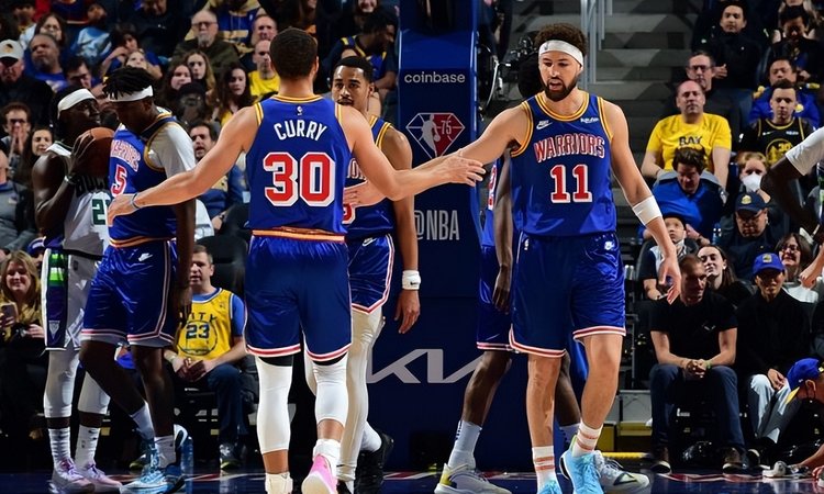 哈登轰29+6三分！快船反超勇士升至第6 伦纳德27+10：末节14分