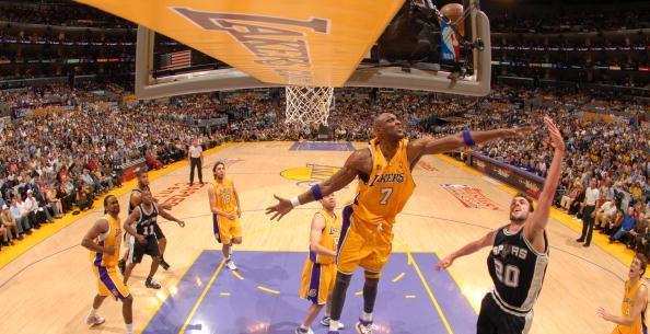 “年收11亿，3.0上线，《恋与深空》再冲总榜第一”