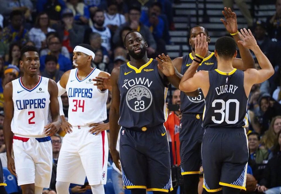 前不久切尔西主帅马列斯卡下课，这才多久又有主帅下课！